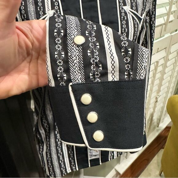 Panhandle Slim Black and White Western Button Down Size Medium - Picture 7 of 14